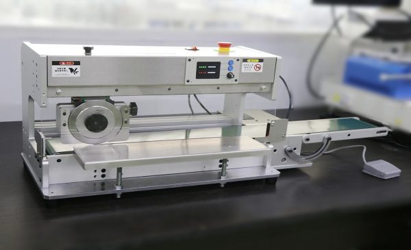 ASC-509 Разделитель печатных плат (с конвейерной лентой)