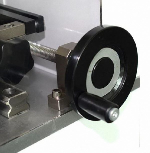 YK-3655 прибор для испытания на ударную вязкость неметаллических материалов по Шарпи и Изоду