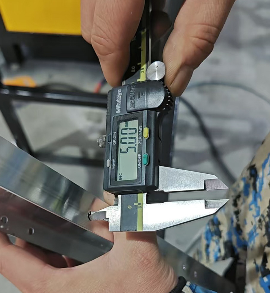 RG-H120P-4 Станок для перфорации отверстий с 4 цилиндрами с ЧПУ