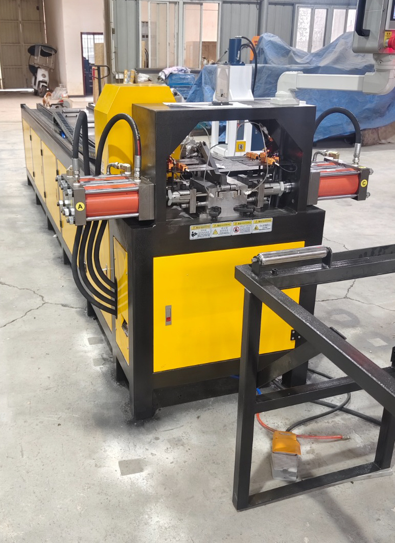 RG-H120P-4 Станок для перфорации отверстий с 4 цилиндрами с ЧПУ