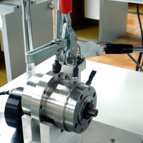 PRZS-1.6/5 Балансировочный станок с самоприводом 1.6/5 кг