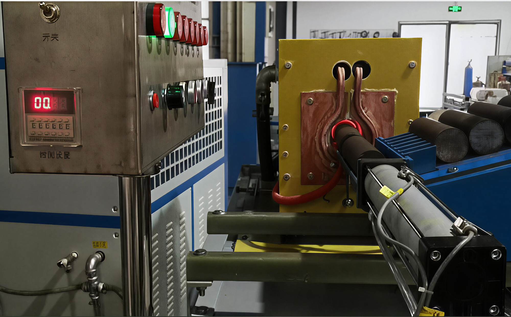 GS-ZP-200KW Полуавтоматическая индукционная кузнечная печь для прутка φ20x2000 мм