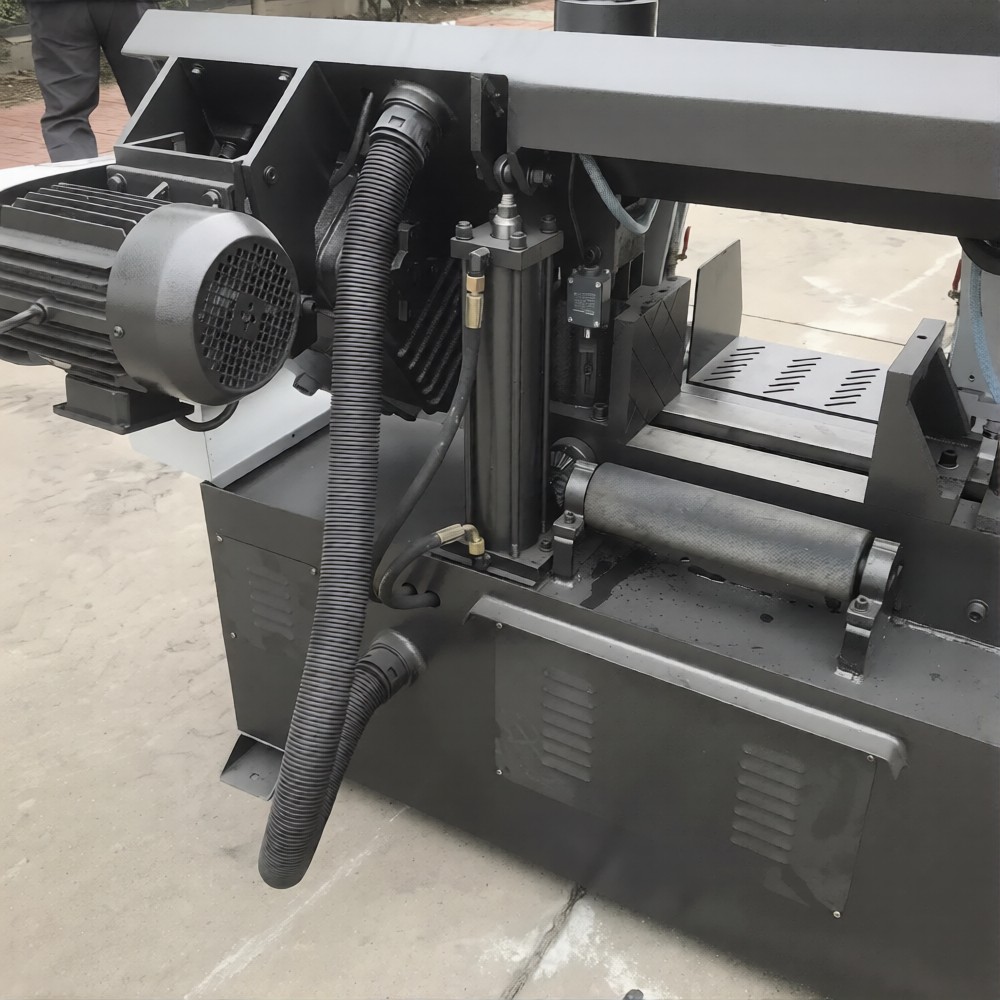 GZ4230 автоматическая ленточная пила по металлу 300x300 мм